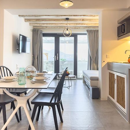 Aelia Suites آداماس المظهر الخارجي الصورة