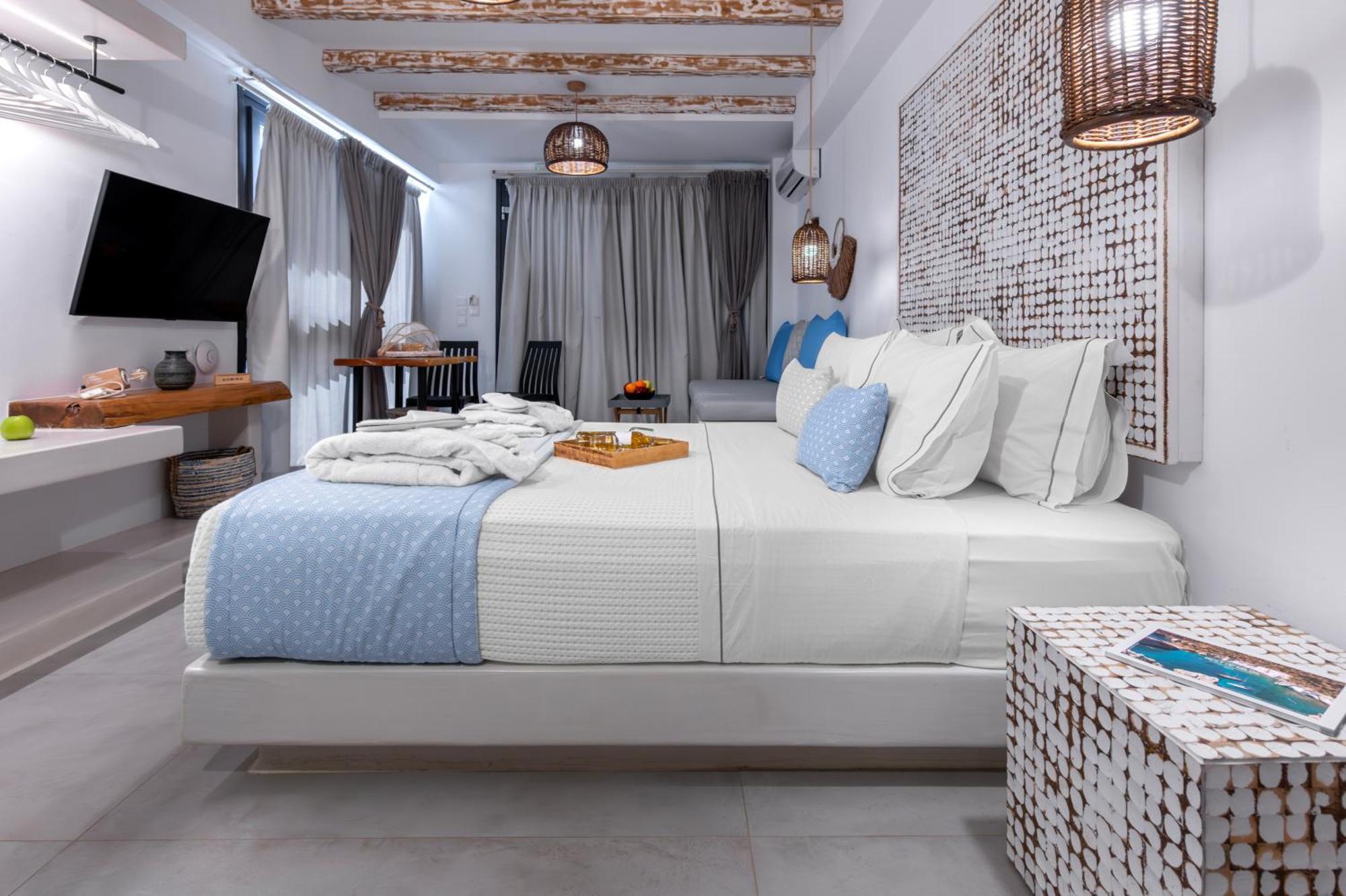 Aelia Suites آداماس المظهر الخارجي الصورة