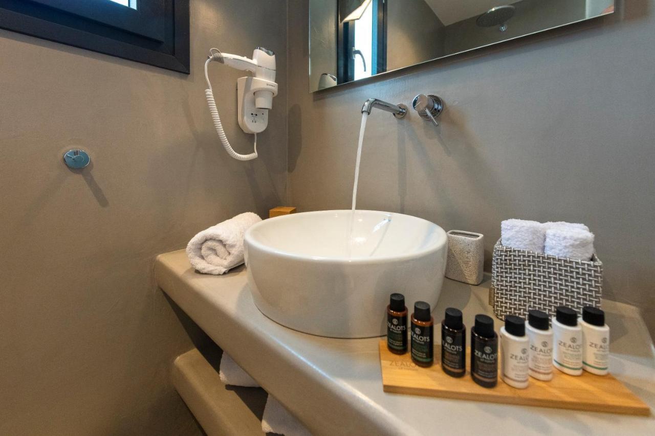 Aelia Suites آداماس المظهر الخارجي الصورة