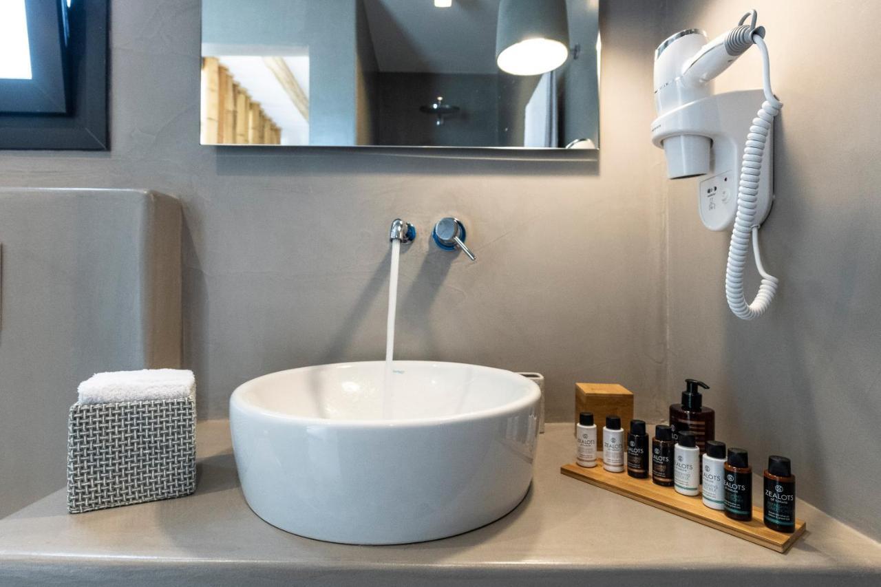 Aelia Suites آداماس المظهر الخارجي الصورة