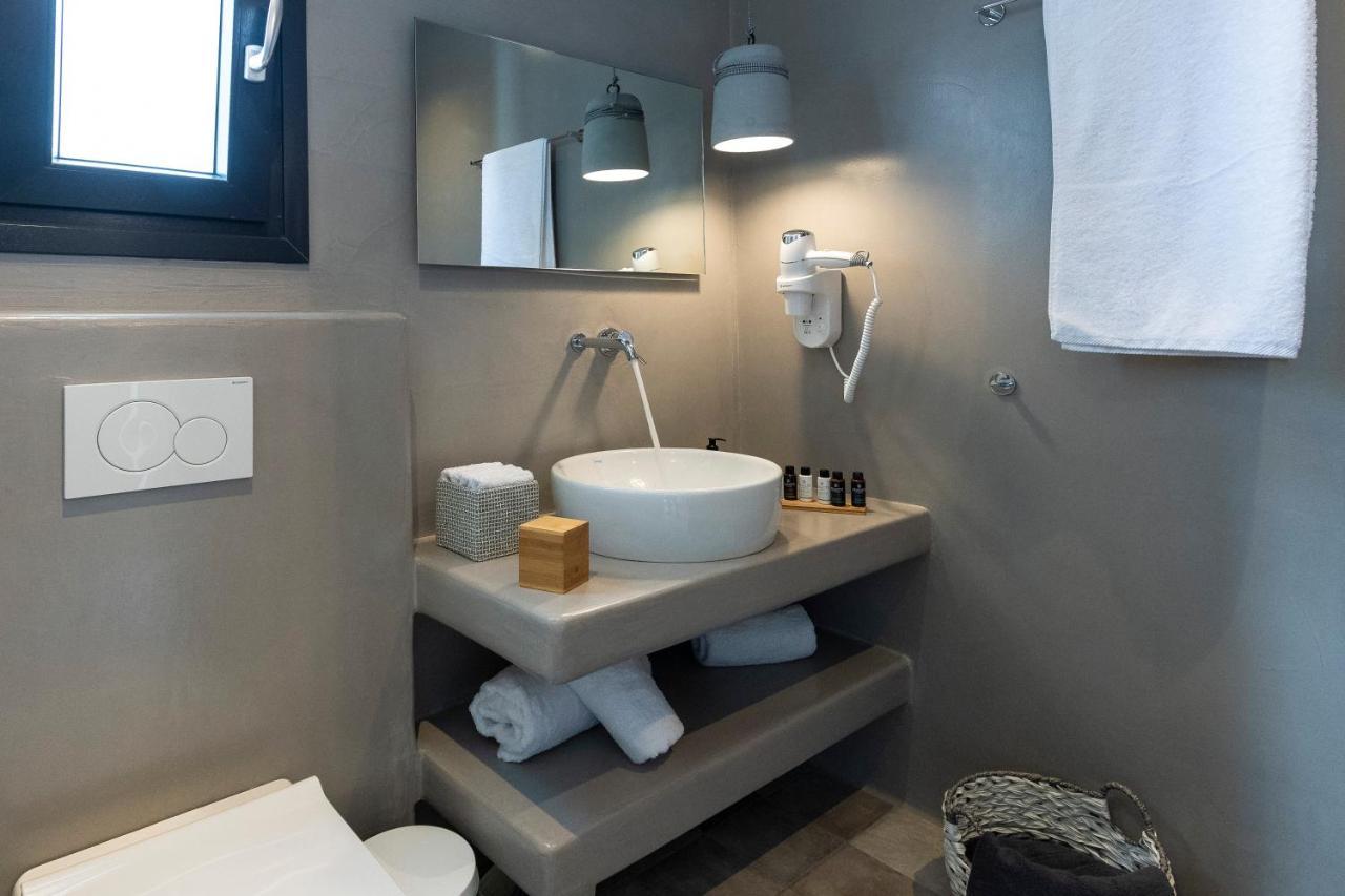Aelia Suites آداماس المظهر الخارجي الصورة
